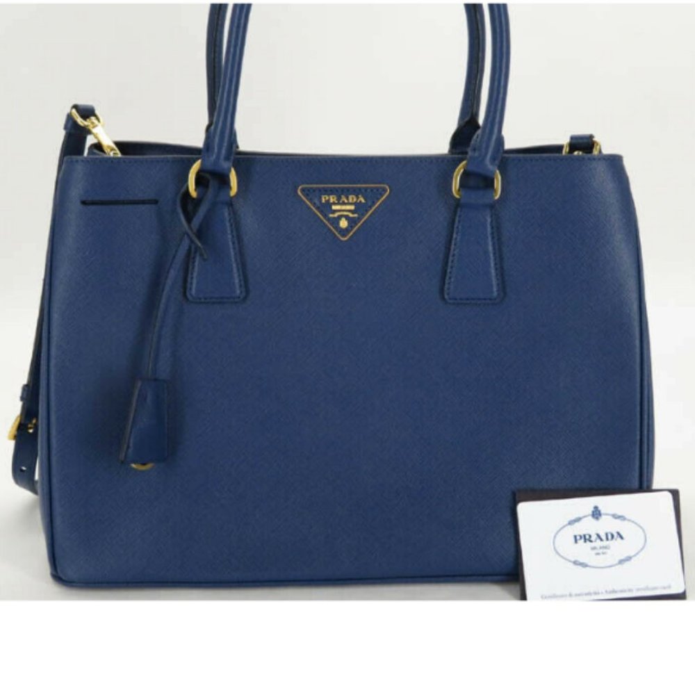 💯 AUTH PRADA SAFFIANO LEATHER Crossbody Bag - Picture 2 of 8